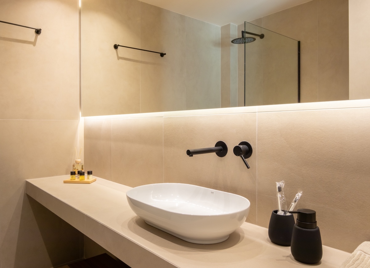 Tiara Holidays - Seabird Luxury Suites - Suite with one bedroom - kupatilo